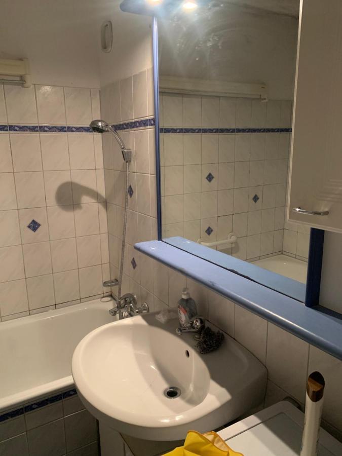 Sehr Schoene Zimmer 1 In Wien Favoriten Viena Exterior foto